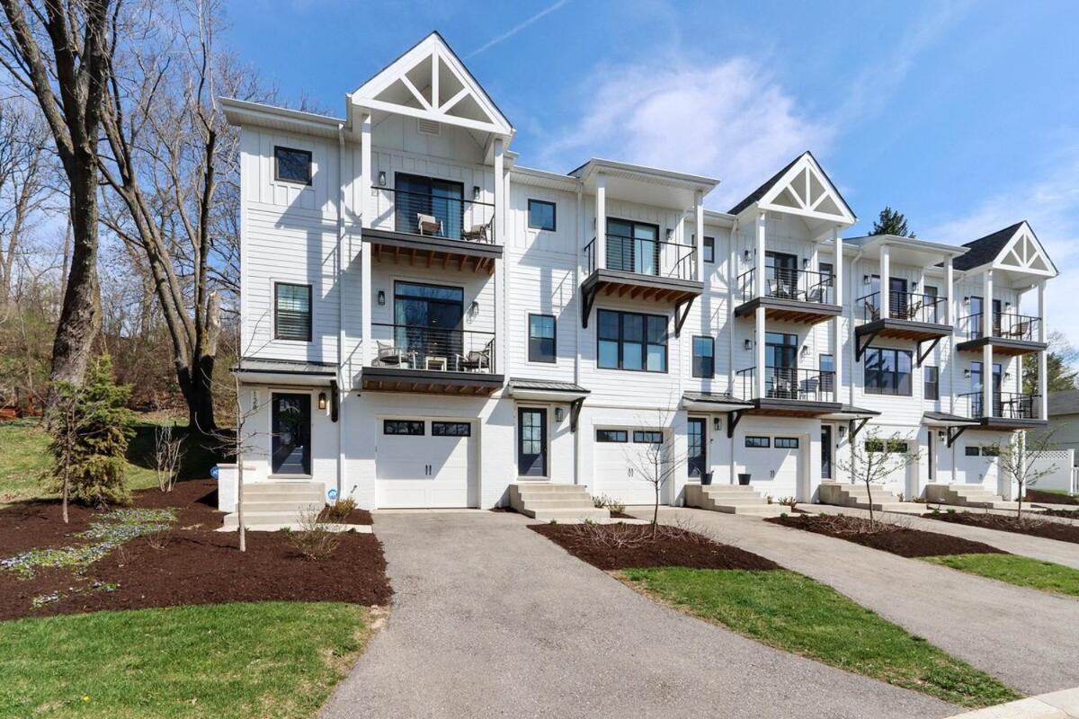 Wine Down In Fontana - New Townhome - Screened-In Porch - Balconies -Stone Gas Fireplace - Walk To Beach Lake Geneva Exteriör bild